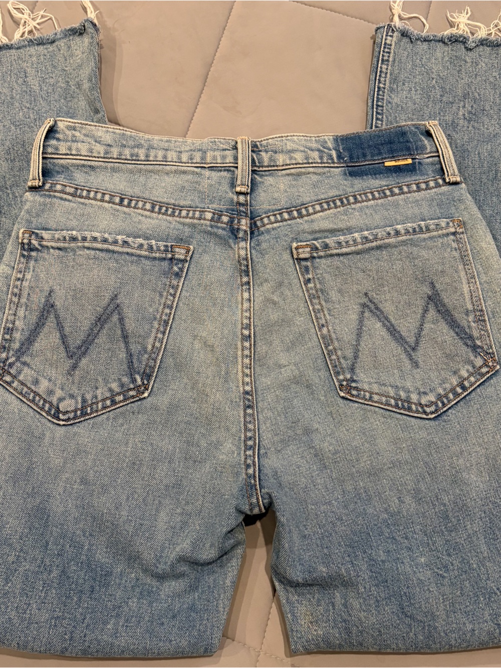 MOTHER Light Blue “The Tripper Flood Fray” style Jeans